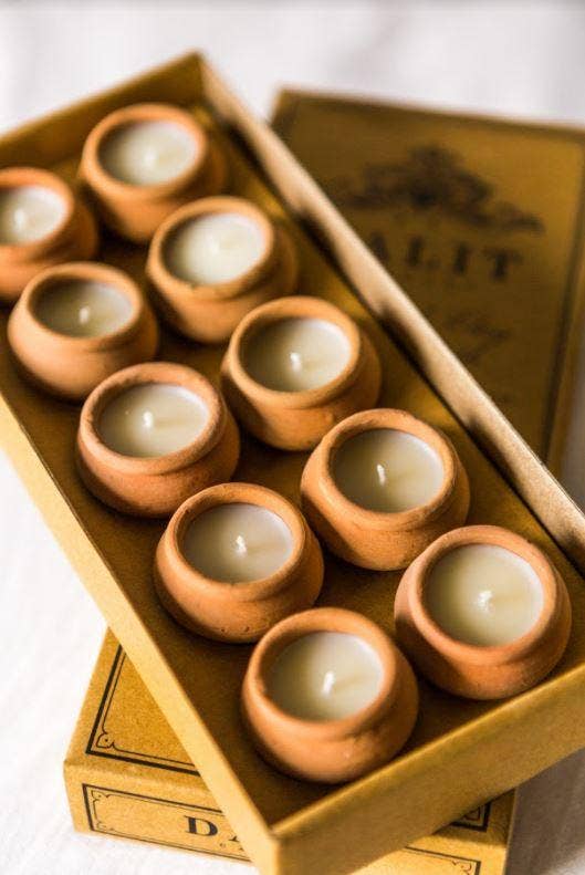Handgefertigte Terrakotta-Bienenwachs-Teelichter, 10er-Pack