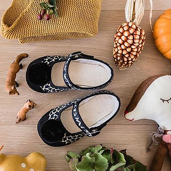 TIGER-FINKEN CLASSIC SCHWARZ